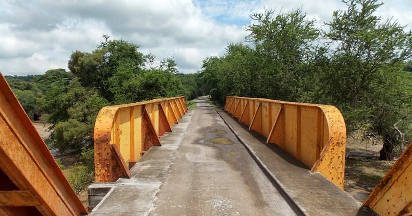 Antiguo Puente del Ferrocarril (Cajones)